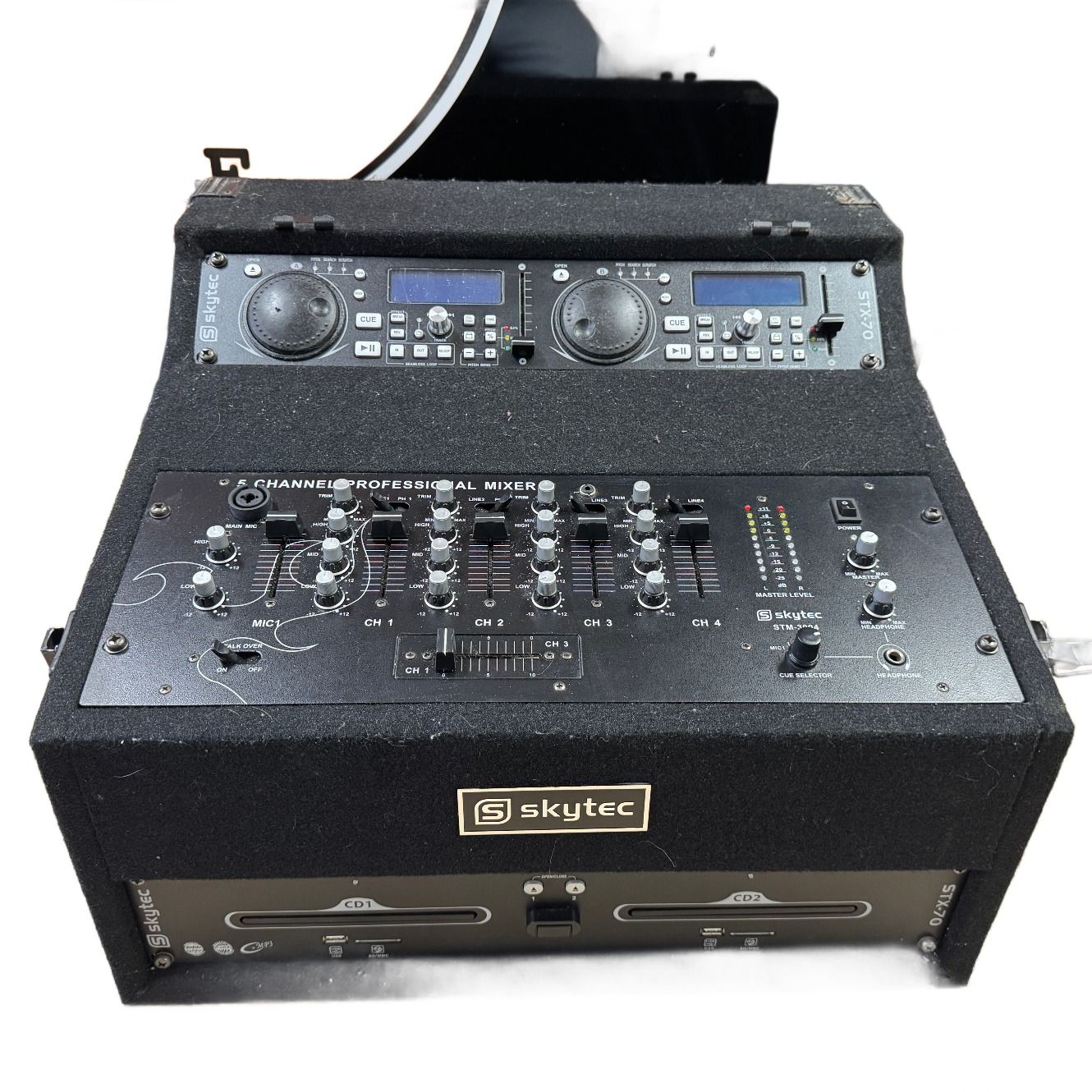 Skytech 5 Channel Mixer + STX-70 CD Speler Set | In koffer