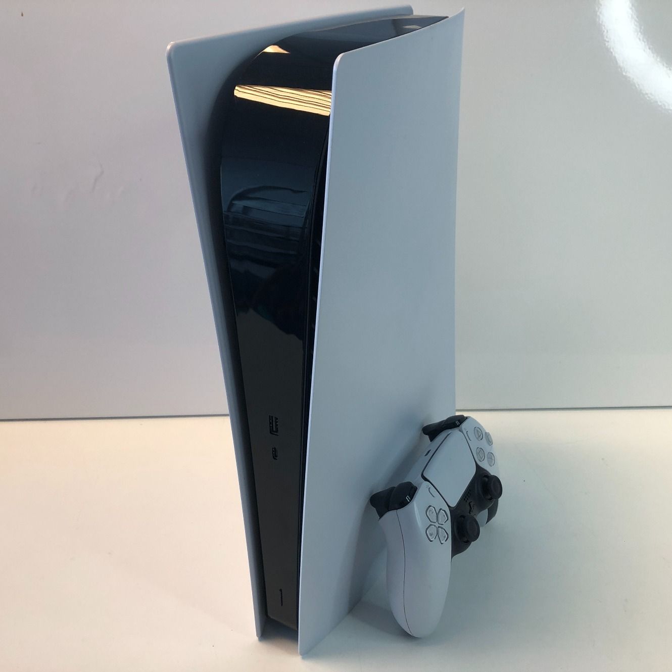 Sony Playstation 5 Digital 825GB + controller