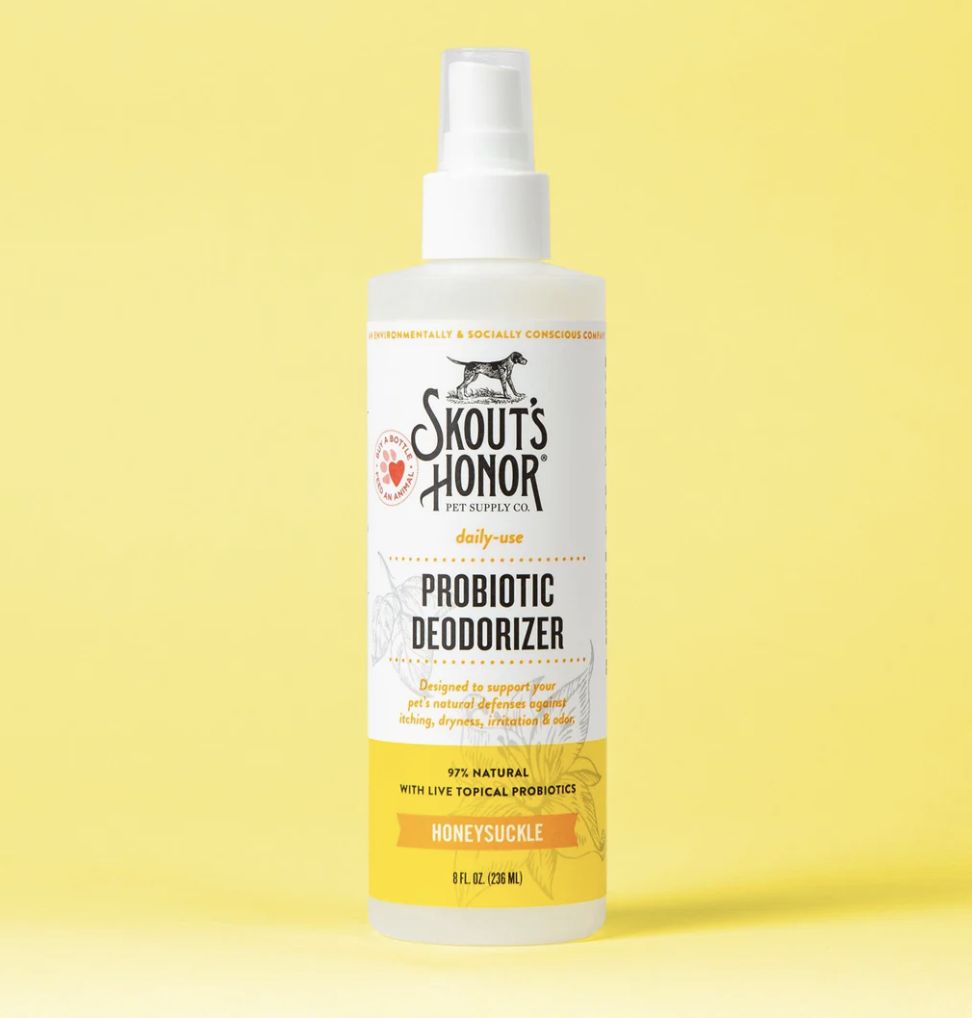Skout&#39;s Honor Probiotic Deodorizer for Dogs and Cats - Honeysuckle 8oz