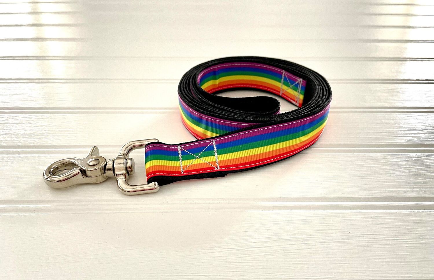 Thimble &amp; Thread Rainbow Pride 6&#39; Dog Leash