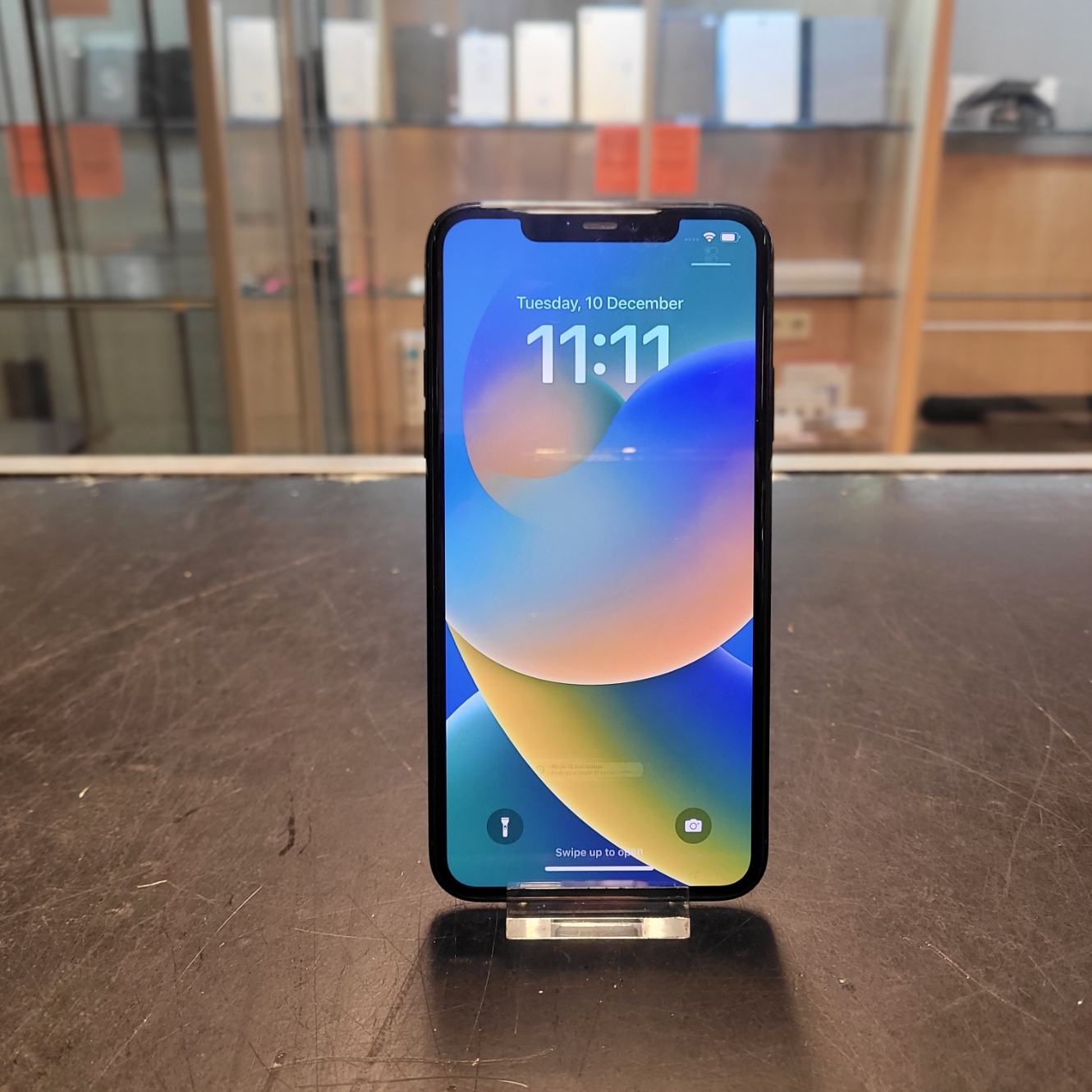 Apple iPhone 11 Pro 64GB iOS 18 - In Nette Staat