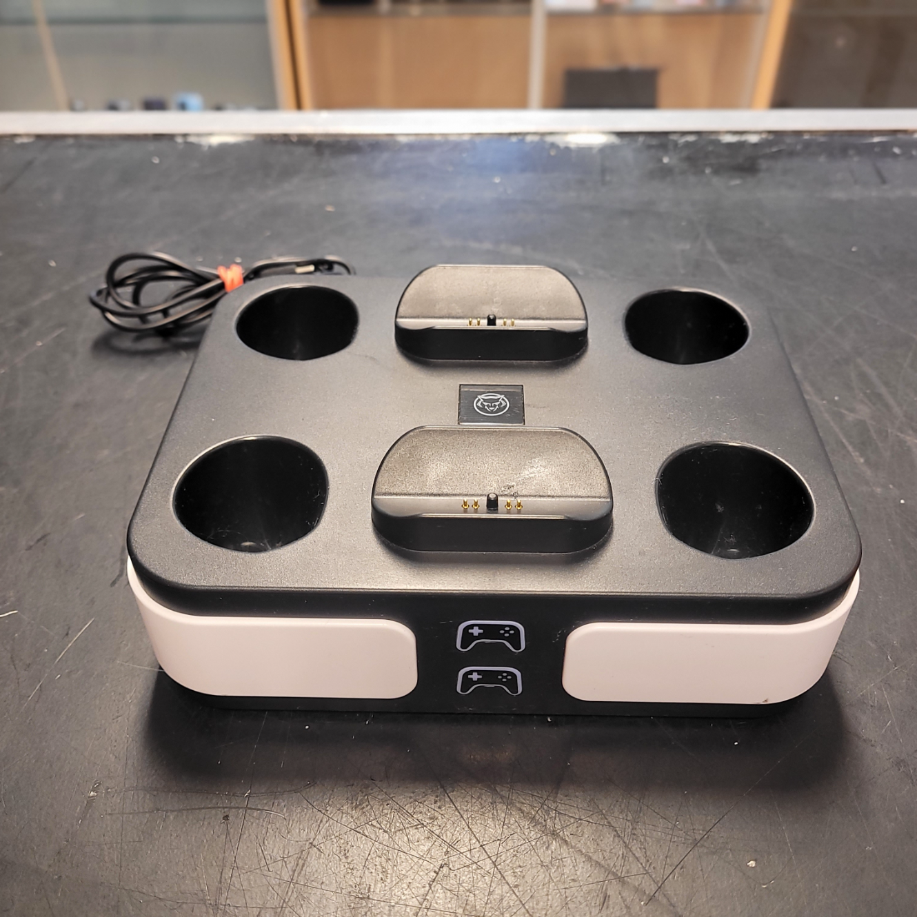 Pirox QW PS5-5009 Oplaadstation PS5 - In Nette Staat