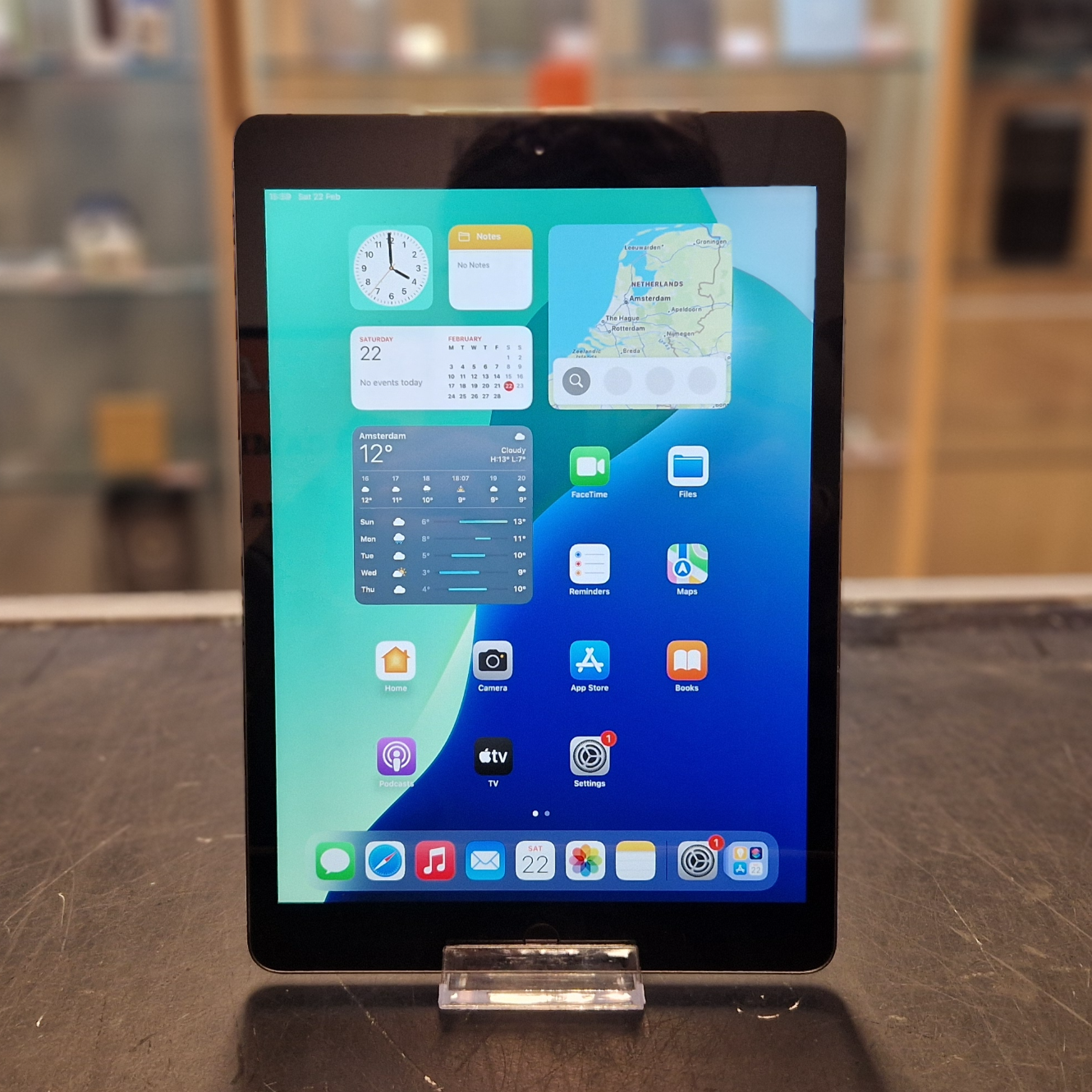 Apple iPad 2019 7th Generation 32GB iOS 18 - In Nette Staat