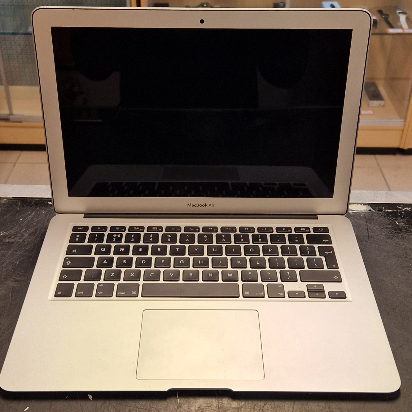 Apple Macbook Air 2015 i5 4GB 128GB SSD - In Nette Staat