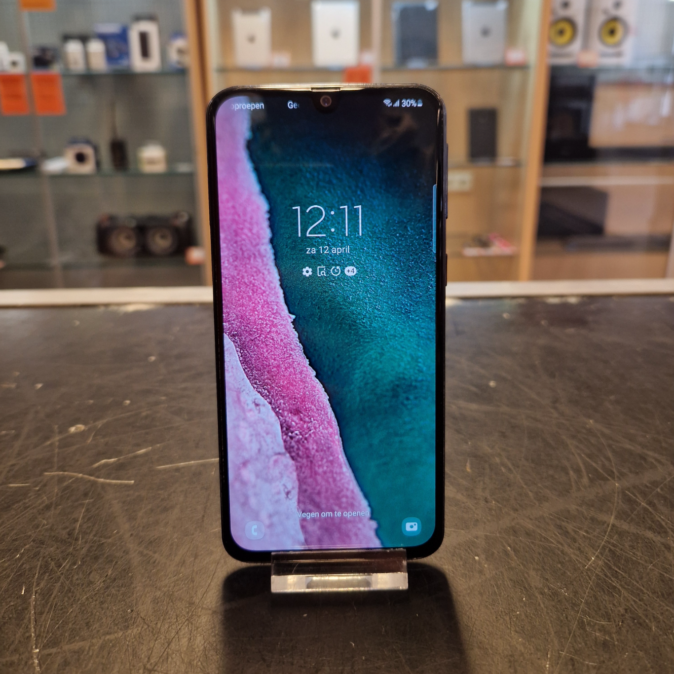Samsung Galaxy A40 64GB Android 11 - In Nette Staat