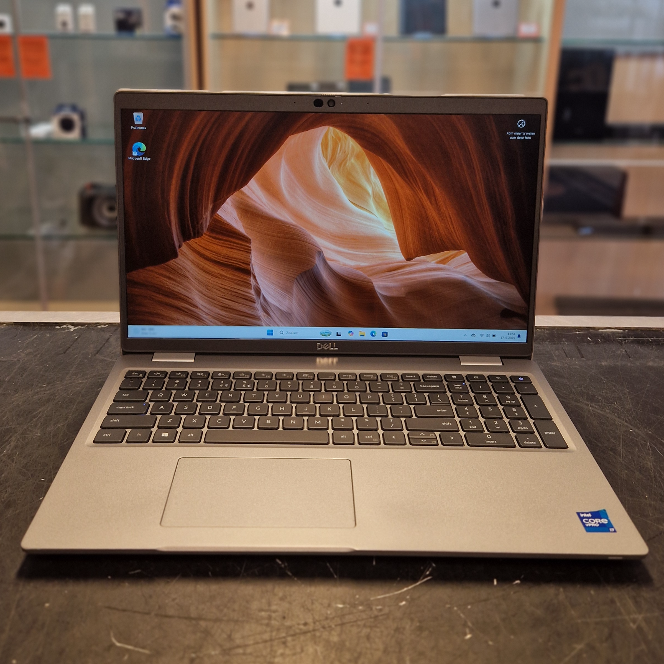 Dell Latitude 5520 Intel Core i7-1185G7 V Pro 16GB 512GB SSD - In Nette Staat