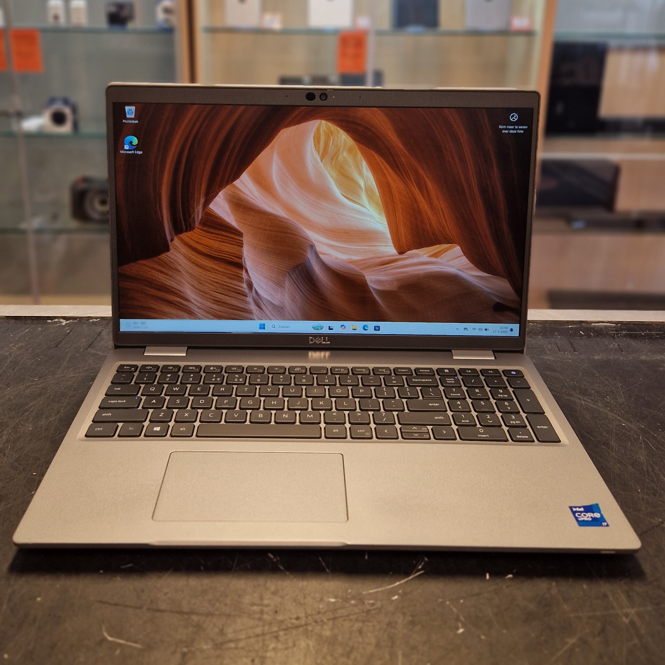 Dell Latitude 5520 Intel Core i7-1185G7 V Pro 16GB 512GB SSD - In Nette Staat