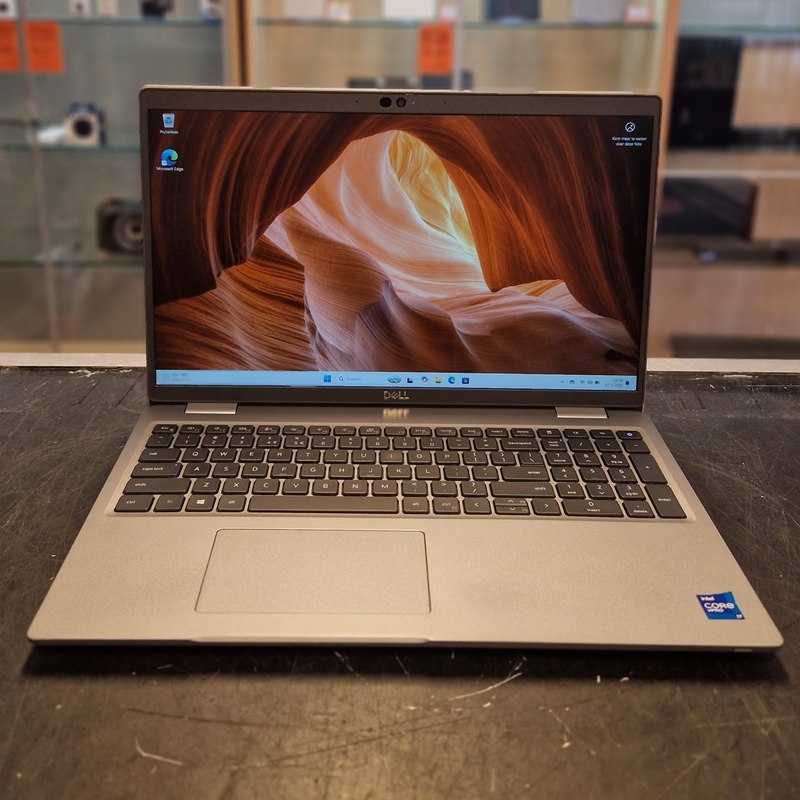 Dell Latitude 5520 Intel Core i7-1185G7 V Pro 16GB 512GB SSD - In Nette Staat