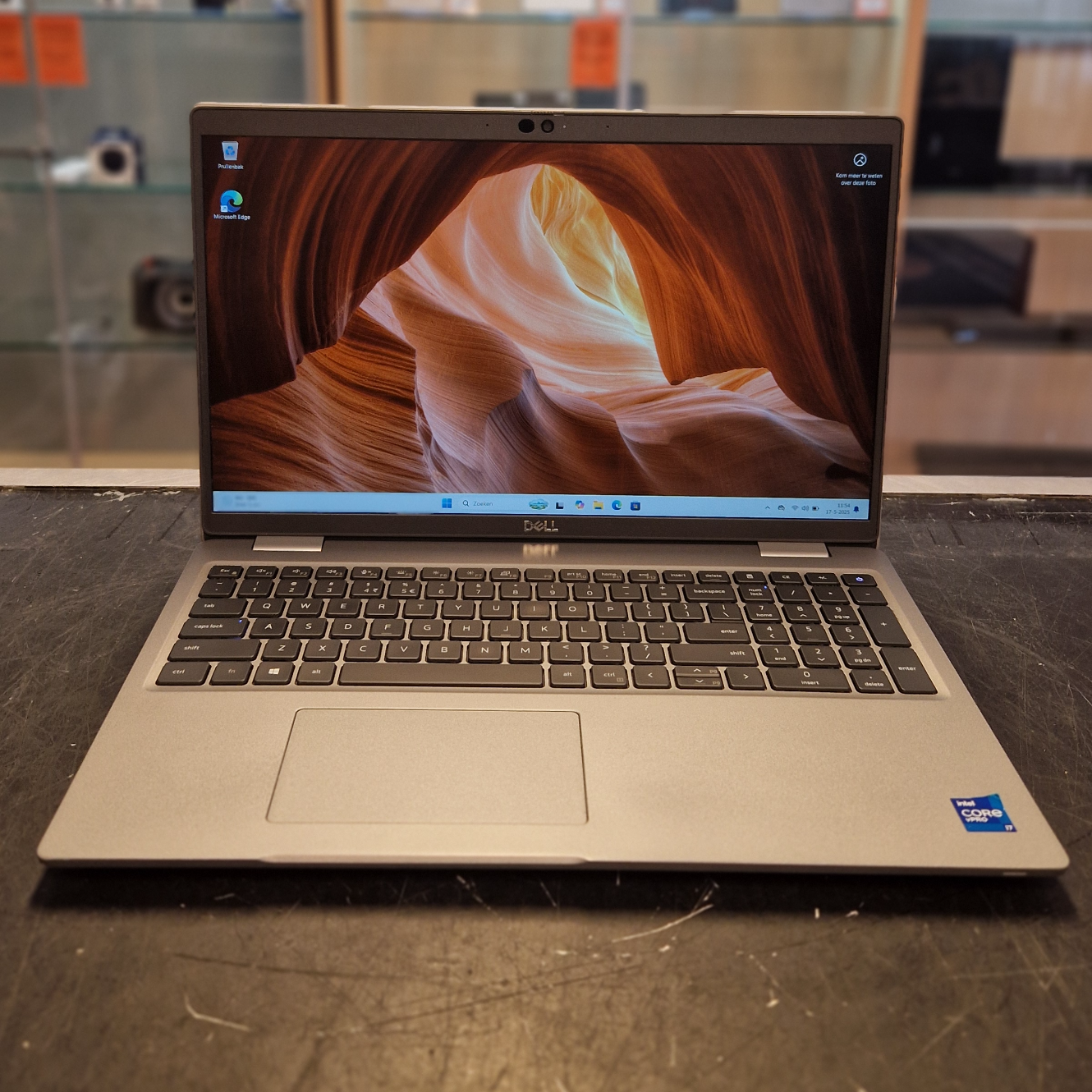 Dell Latitude 5520 Intel Core i7-1185G7 V Pro 16GB 512GB SSD - In Nette Staat
