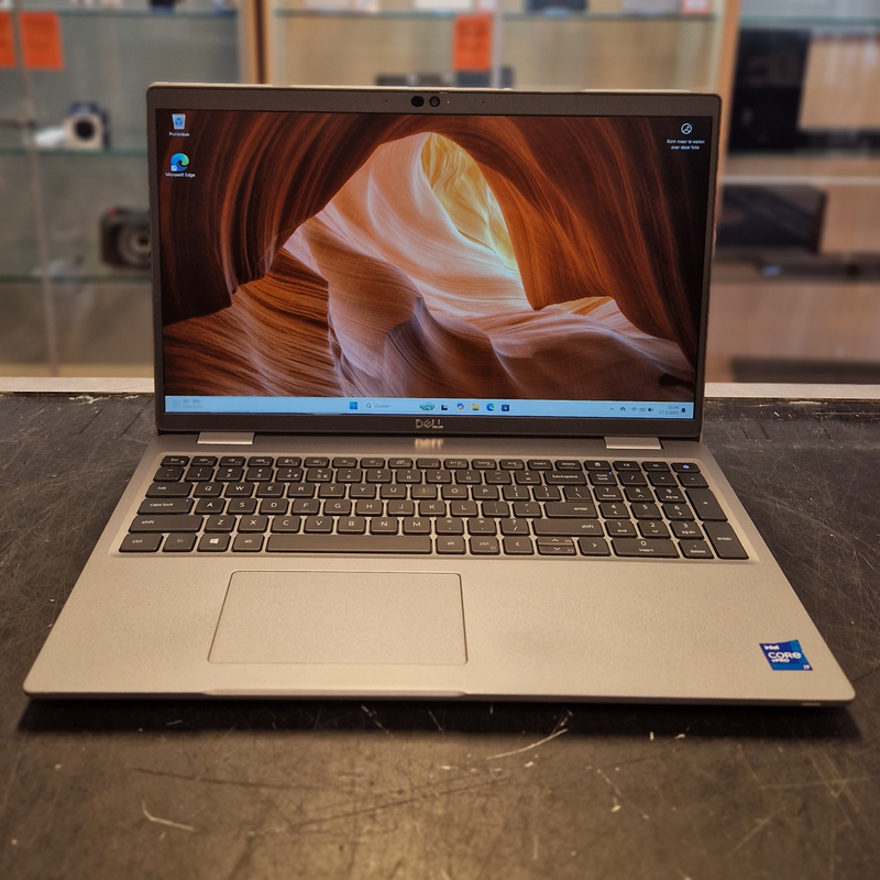 Dell Latitude 5520 Intel Core i7-1185G7 V Pro 16GB 512GB SSD - In Nette Staat