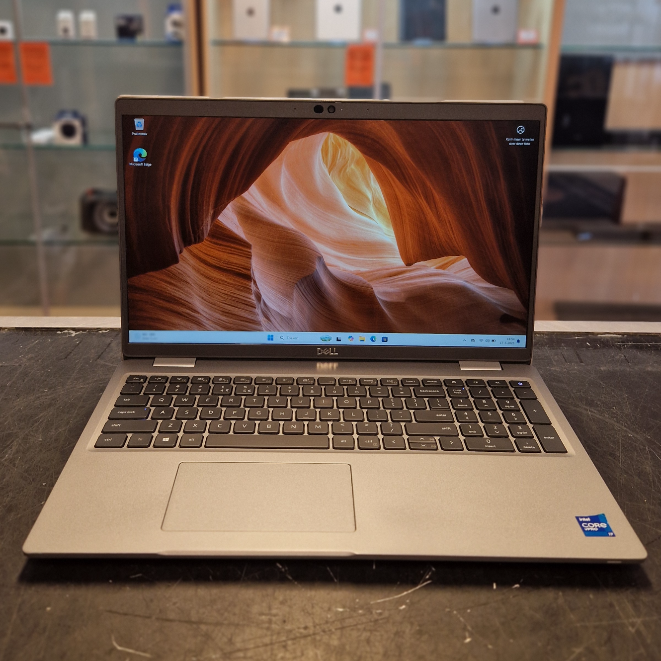 Dell Latitude 5520 Intel Core i7-1185G7 V Pro 16GB 512GB SSD - In Nette Staat