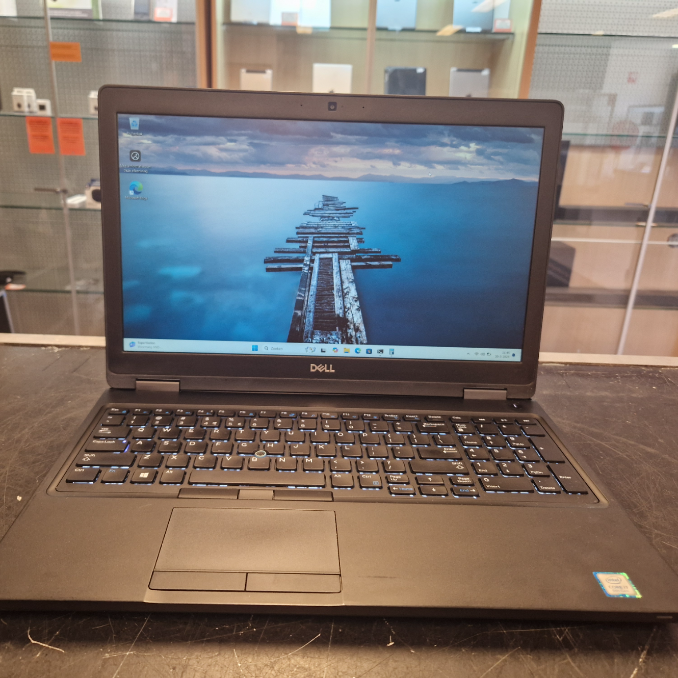 Dell Latitude 5591 Intel Core i7-8850H 16GB 256GB SSD Windows 11 - In Nette Staat