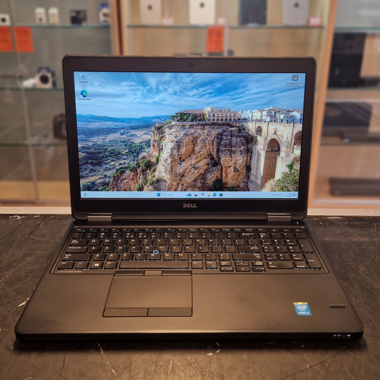 Dell Latitude E5550 Intel Core i5-5300U 8GB 256GB SSD - In Nette Staat