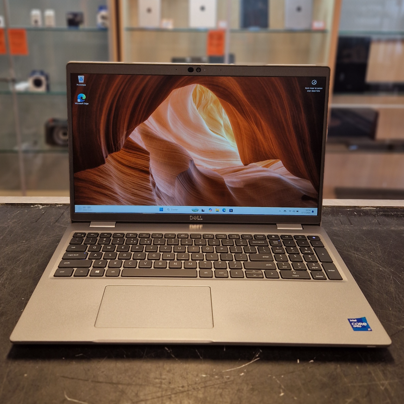 Dell Latitude 5520 Intel Core i7-1185G7 V Pro 16GB 512GB SSD - In Nette Staat