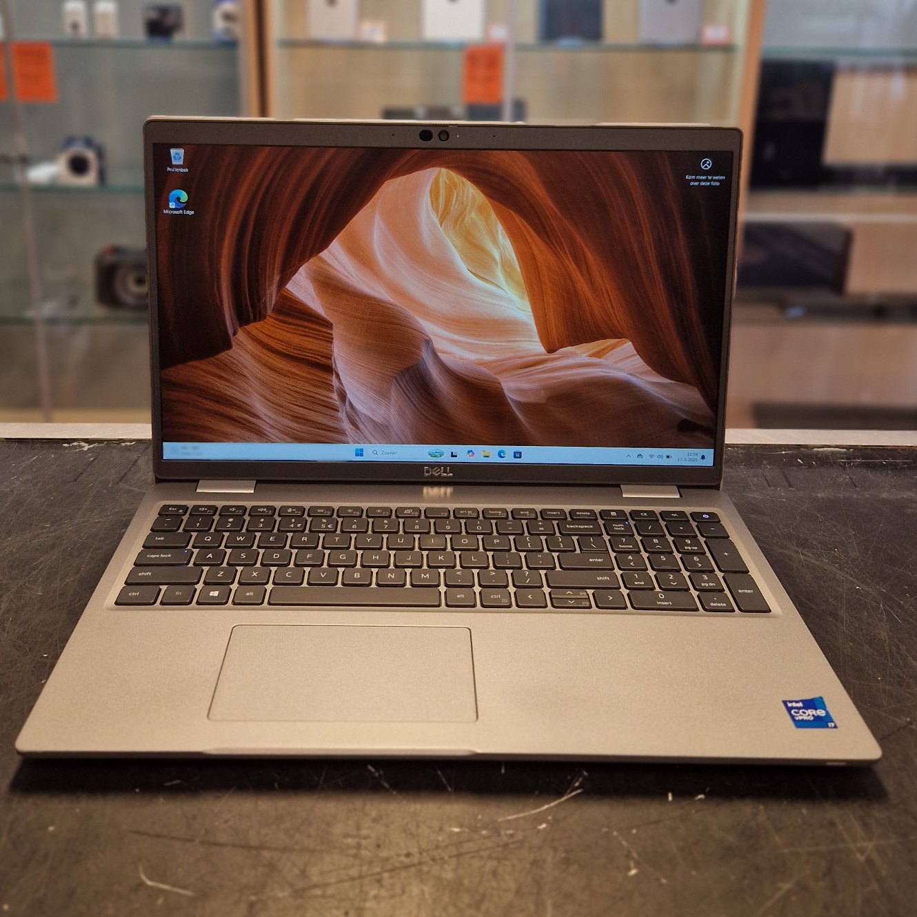 Dell Latitude 5520 Intel Core i7-1185G7 V Pro 16GB 512GB SSD - In Nette Staat
