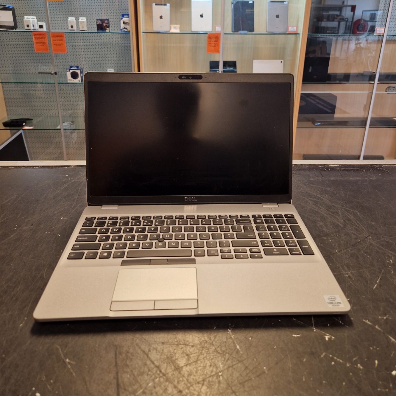 Dell Inspiron 15 7000 Intel Core i7-10750H 16GB 512GB SSD Geforce GTX 1650 Windows 11 - In Nette Staat