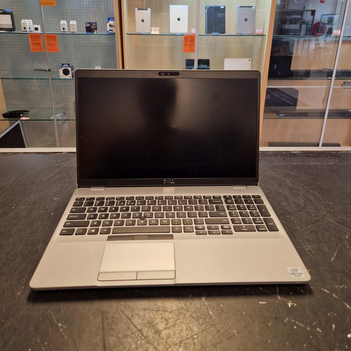 Dell Inspiron 15 7000 Intel Core i7-10750H 16GB 512GB SSD Geforce GTX 1650 Windows 11 - In Nette Staat