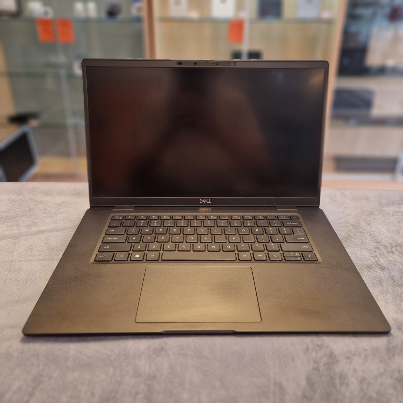 Dell Latitude 7520 Intel Core i5-1145G7 16GB 256GB SSD Windows 10 Pro - In Nette Staat