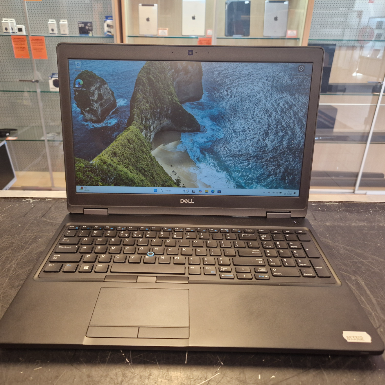 Dell Latitude 5591 Intel Core i7-8850H 16GB 256GB SSD Windows 11 - In Nette Staat