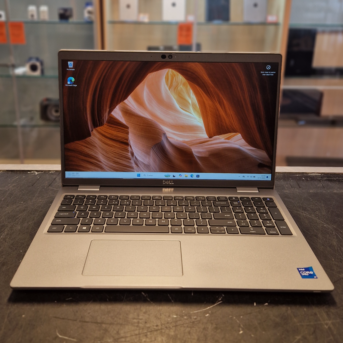 Dell Latitude 5520 Intel Core i7-1185G7 V Pro 16GB 512GB SSD - In Nette Staat
