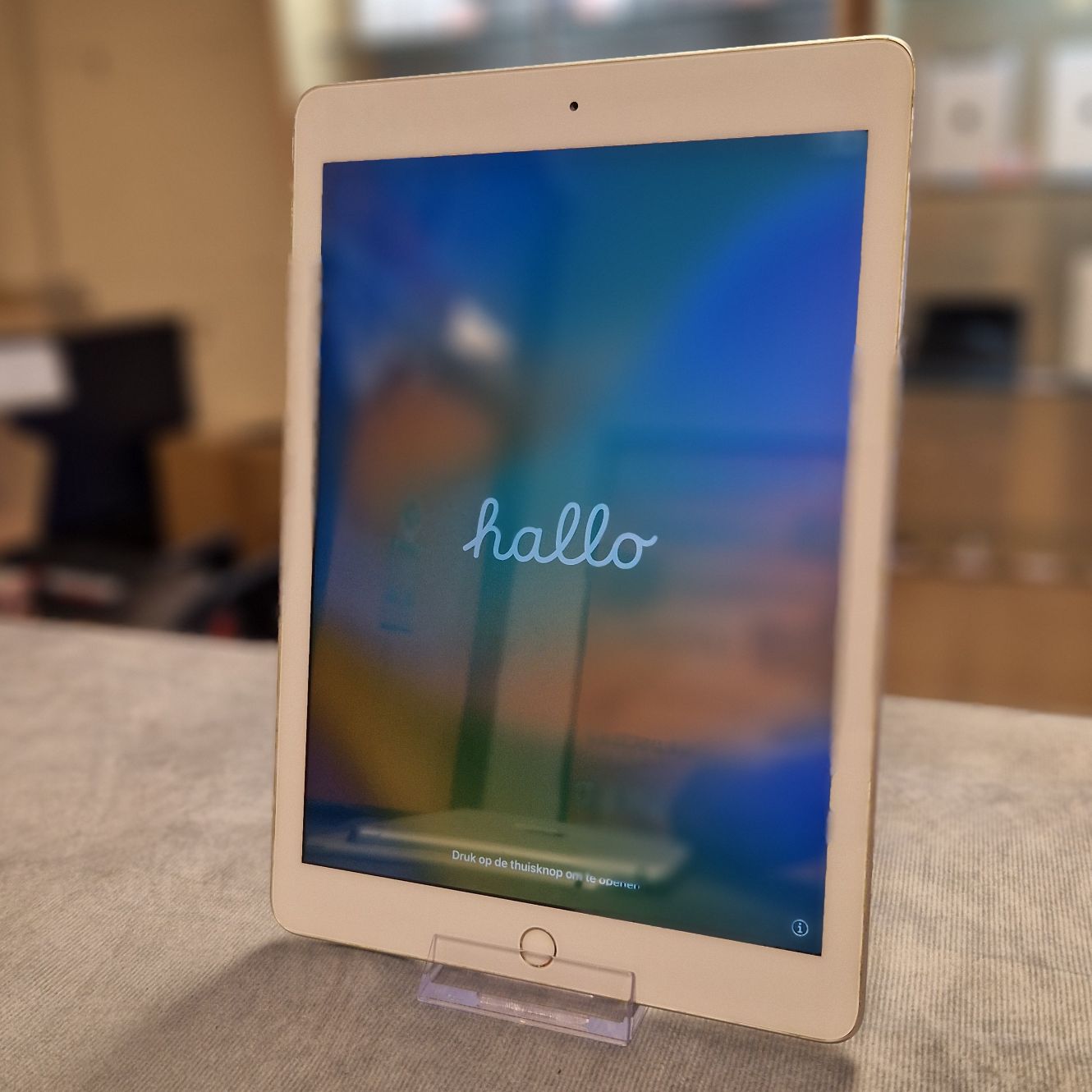 Apple iPad 5th Generation 32GB Accu 95% | Wifi - In Nette Staat