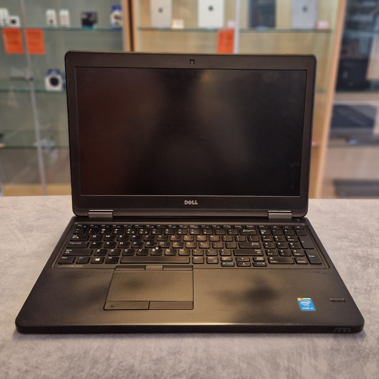 Dell Latitude E5550 Intel Core i5-5300U 8GB 256GB SSD Windows 11 - In Nette Staat