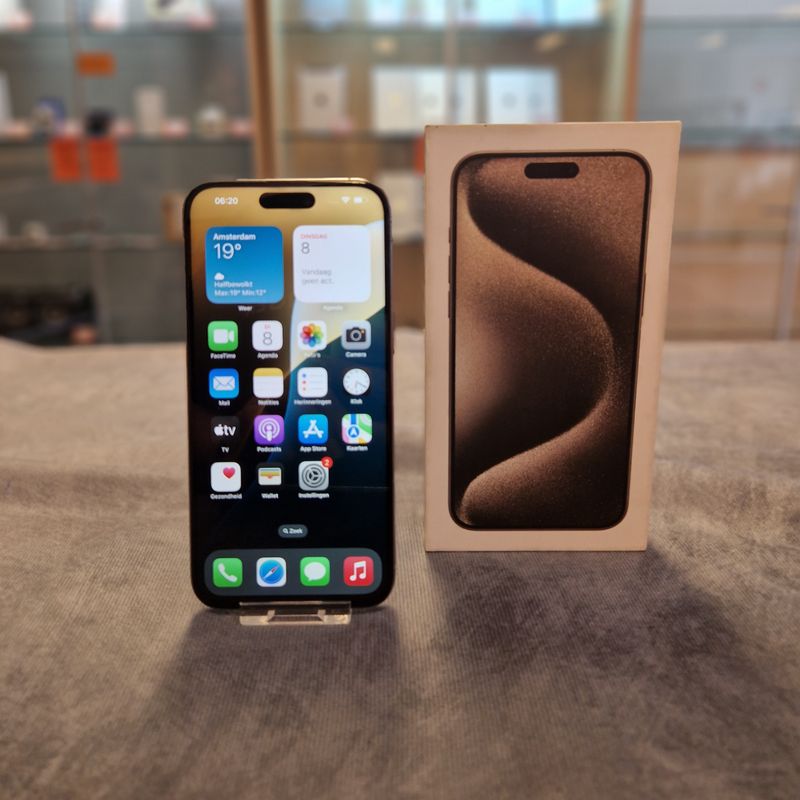 Apple iPhone 15 Pro Max 256GB Accu 89 iOS 18 Natural Titanium - In Nette Staat