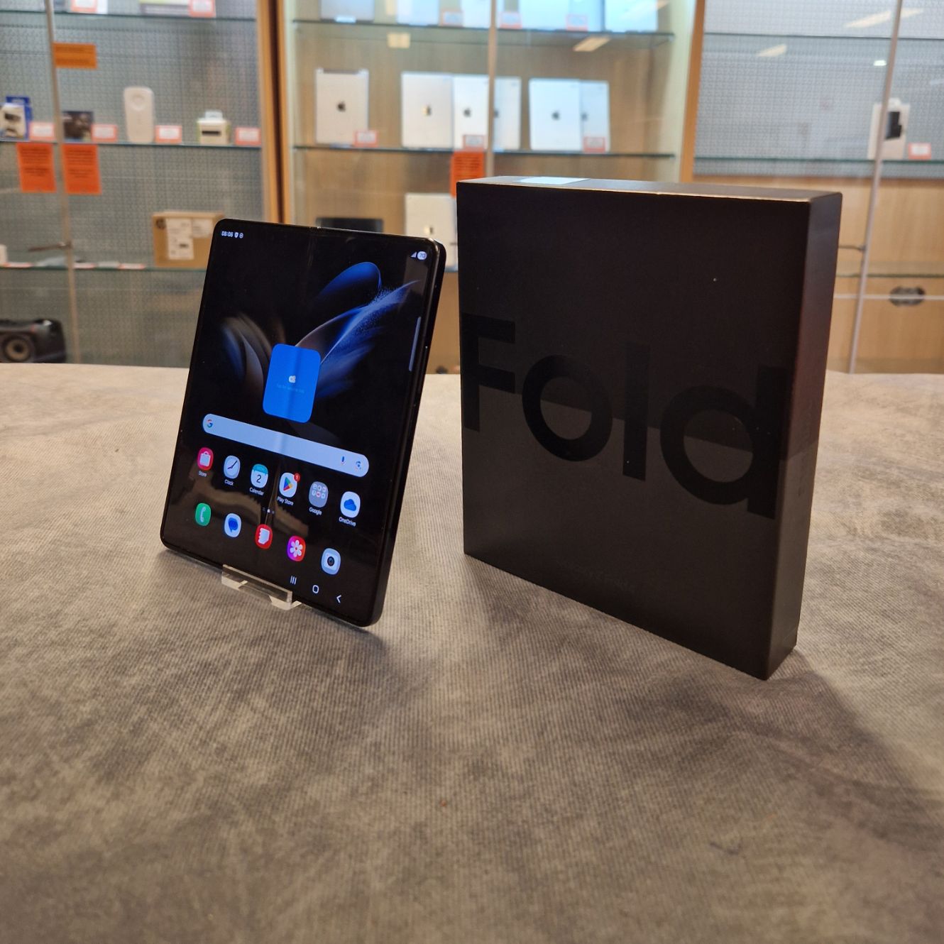 Samsung Galaxy Z Fold4 256GB Android 14 - In Nette Staat