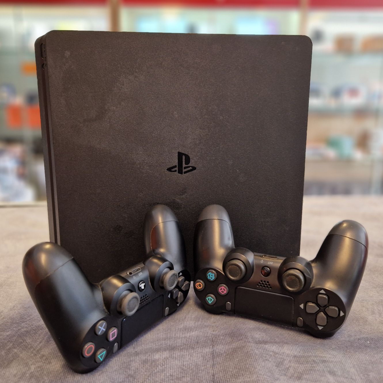 Sony PlayStation 4 Slim 500GB Spelcomputer - In Nette Staat