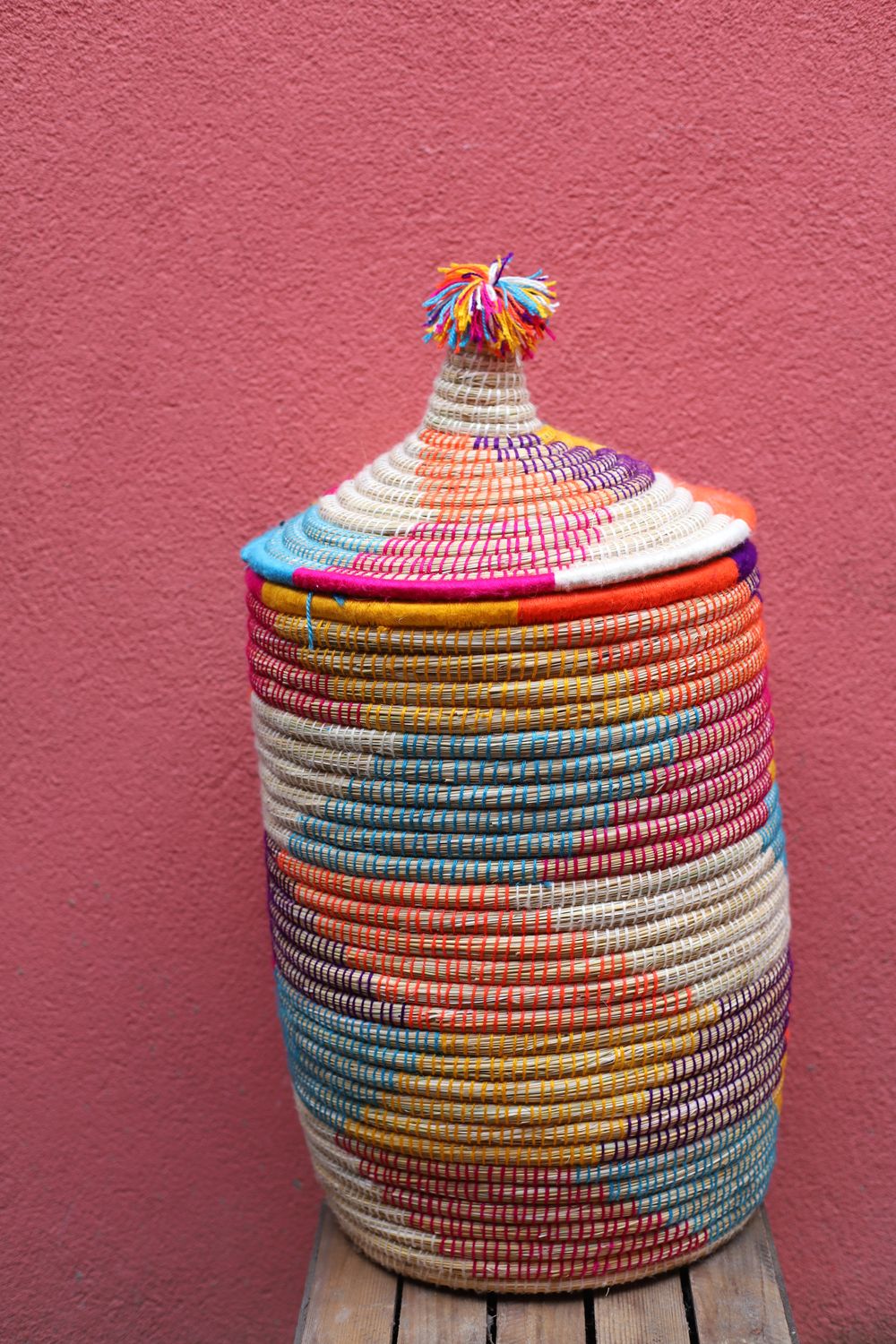 Gekleurde opbergmand