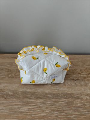 Millie toilettas klein ruffle citroenen
