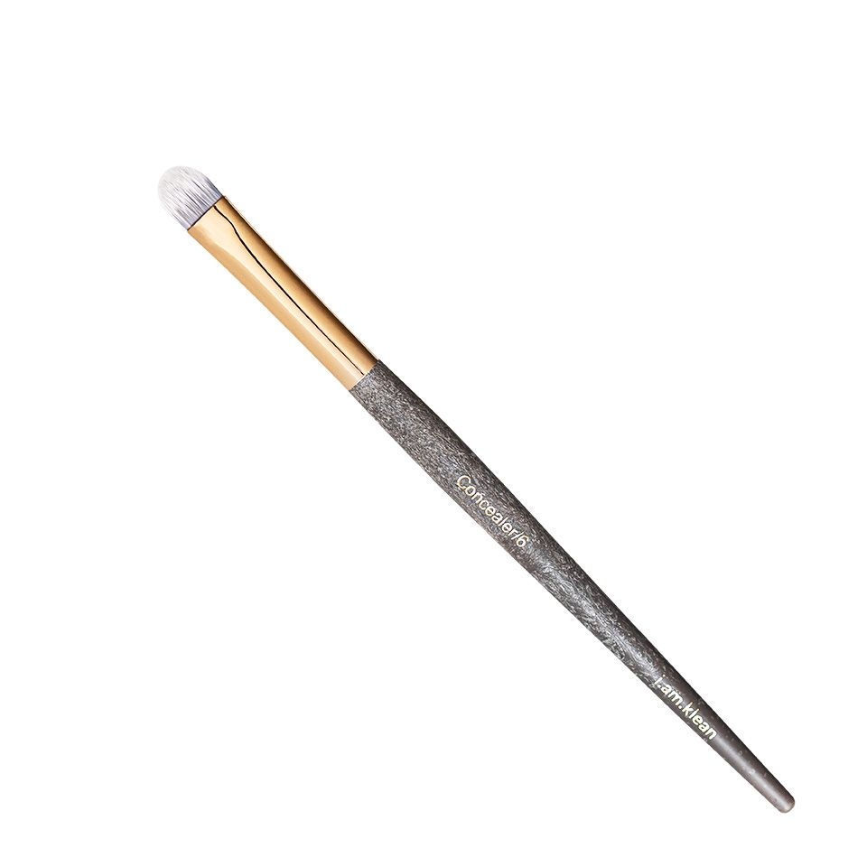 I am klean concealer brush 6