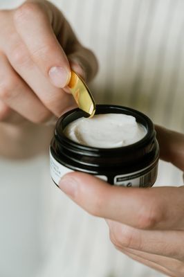 Likami cosmetic spoon spatula