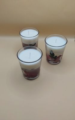 Glaskerze mit echten Rosenblüten – Duftendes Blütenmeer für Zuhause