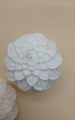 Dahlienblüten Kerze