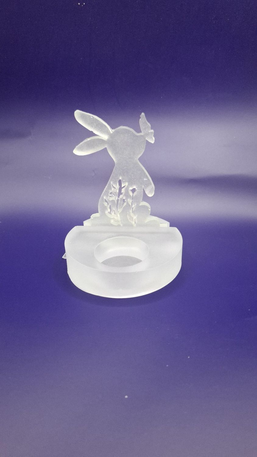🐇✨ Wunderschöner Kerzenhalter aus Epoxidharz mit süßen kleinen Häschen