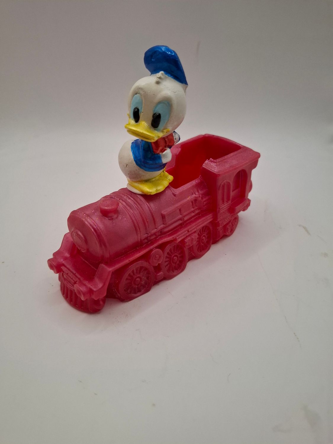 wunderschöne Lokomotive mit Gipsfigur