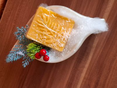 Set aus Seifenschale aus Epoxidharz mit individueller Seife