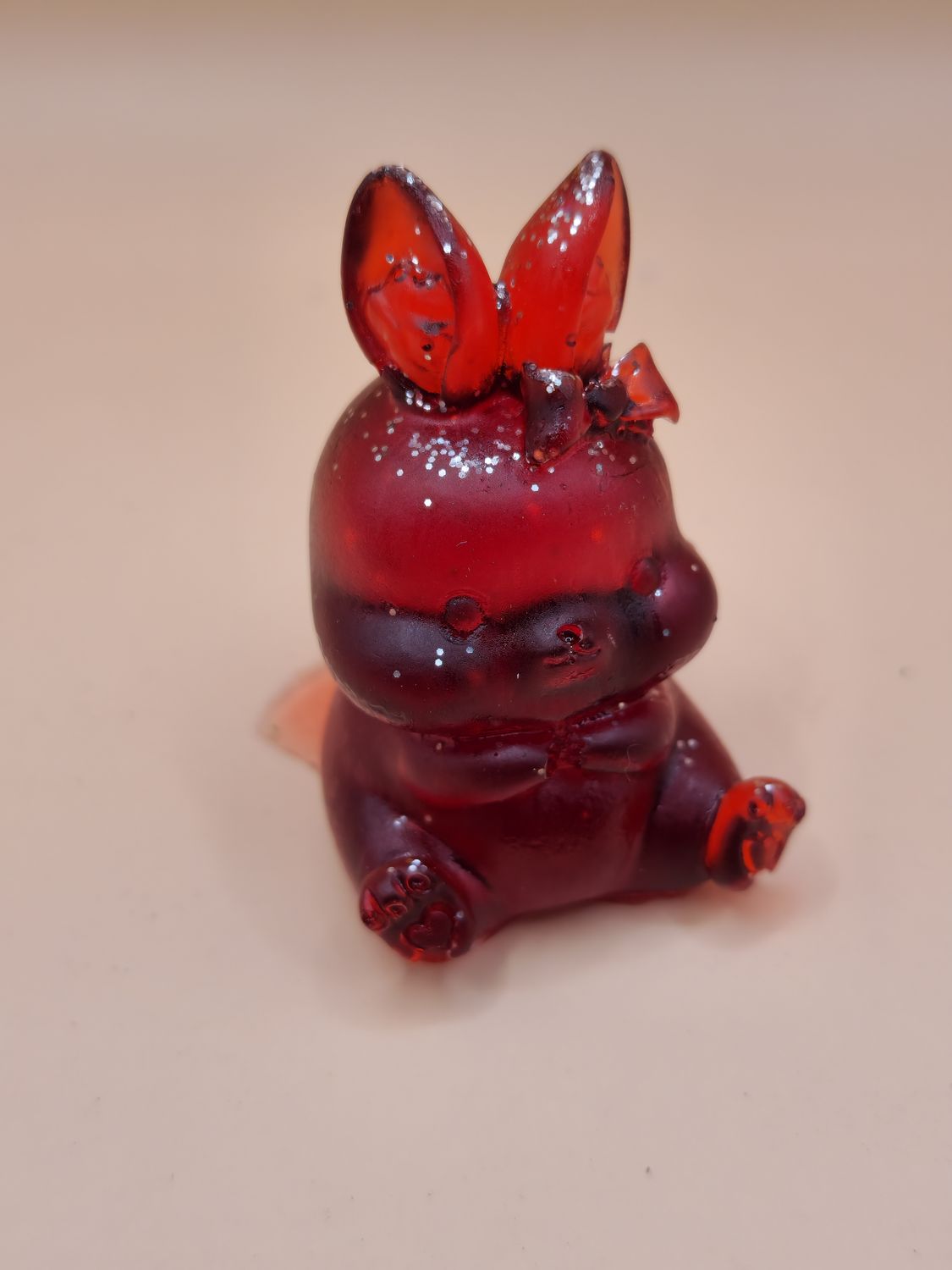 Mini‑Hase aus Epoxidharz