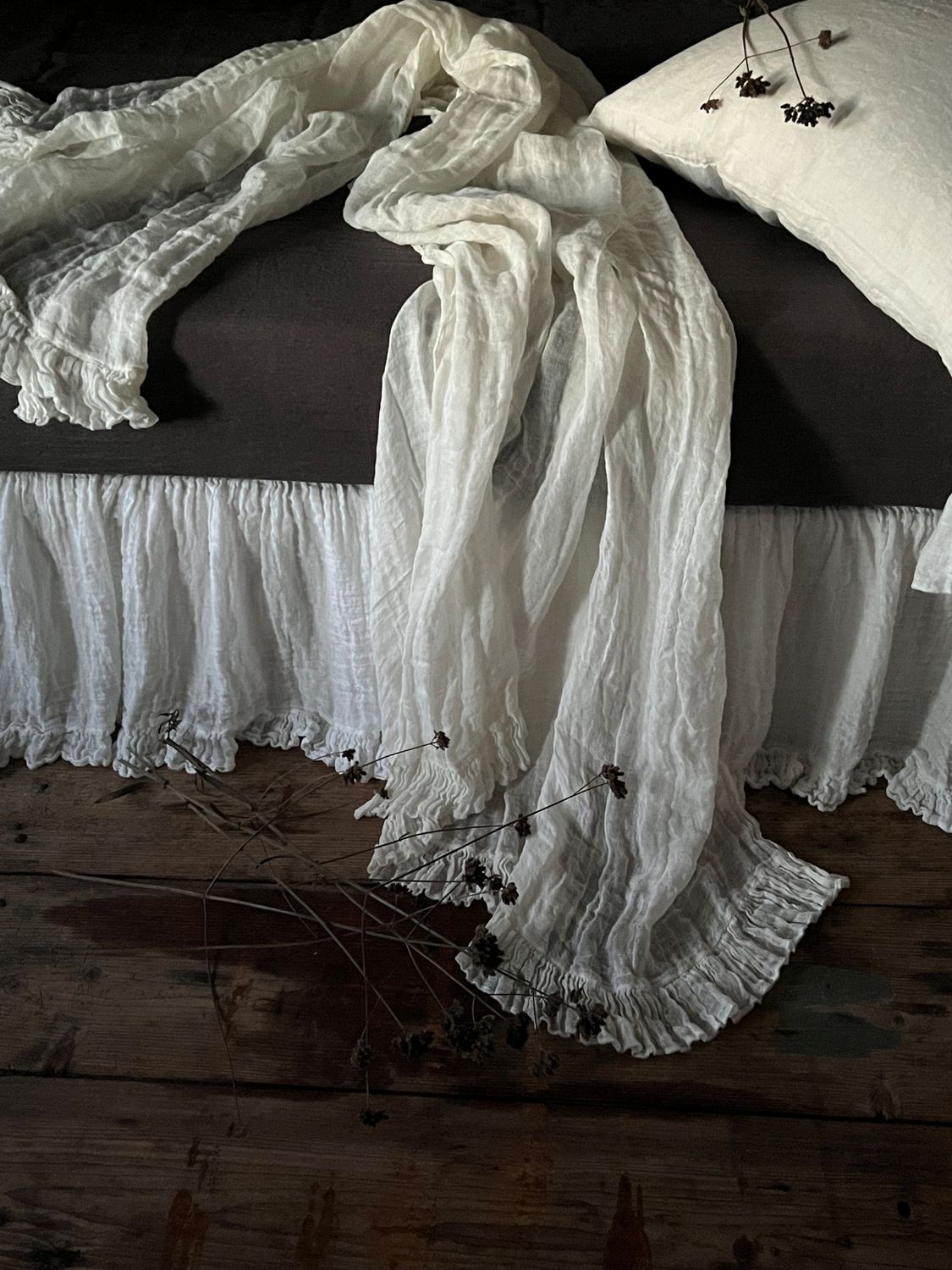 Pure linen bed scarf 'Sisi' collection Handmade item  - Ready to ship 5-7 days