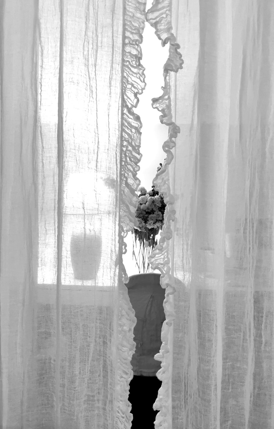 Pure muslin linen curtains
- simple, with vertical or bottom ruffle
- Handmade item - Ready to ship 7-10 days