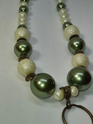 Handcrafted Olive Green &amp; Cream Pearl Badge Holder Lanyard – Heavy Duty Antique Brass Chain, 34&quot; Pullover, Large Clasp