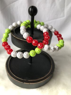 Red, White &amp; Grinch Green Memory Wire Bracelet – Fun, Festive, and Adjustable