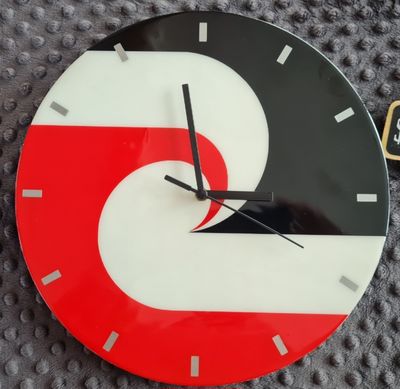 30cm Tino Rangatiratanga clock