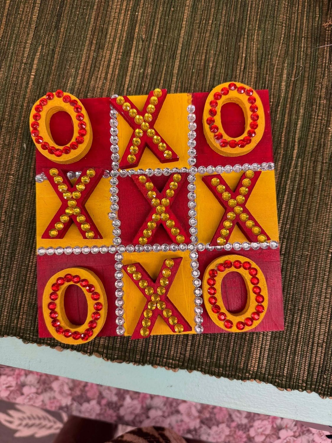 Red &amp; Gold Tic Tac Toe