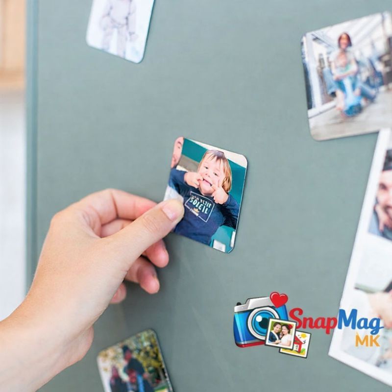 Квадратни персонализирани фото магнети – сет од 12 (6x6 cm) Квадратни персонализирани фото магнети – сет од 12 (6x6 cm)