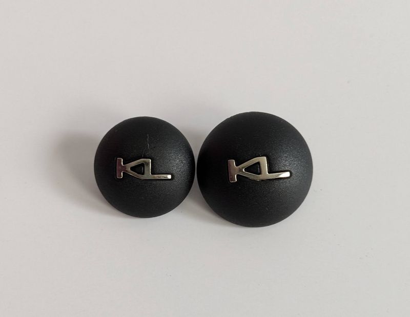 KARL LAGERFELD Mismatched Buttons Set