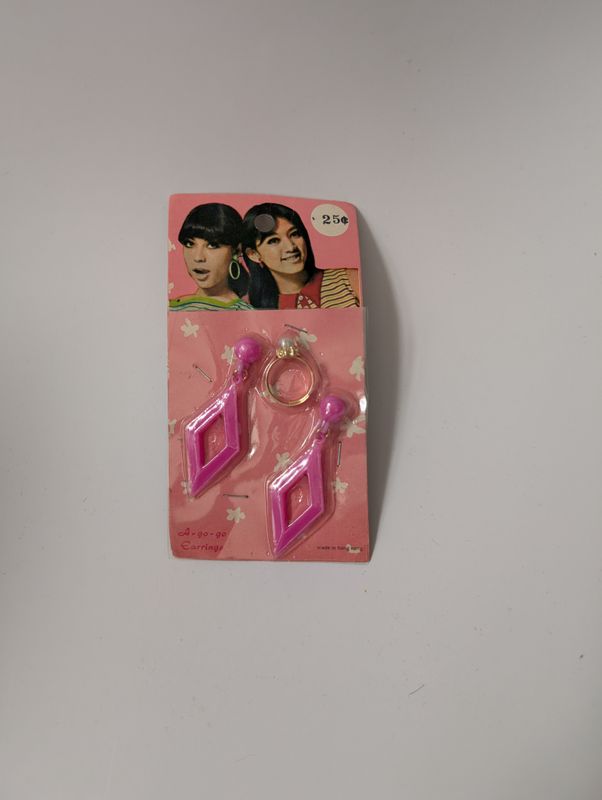 UNBRANDED Deadstock Authentic 60&#39;s Toy Earring/Ring Set- HOT PINK