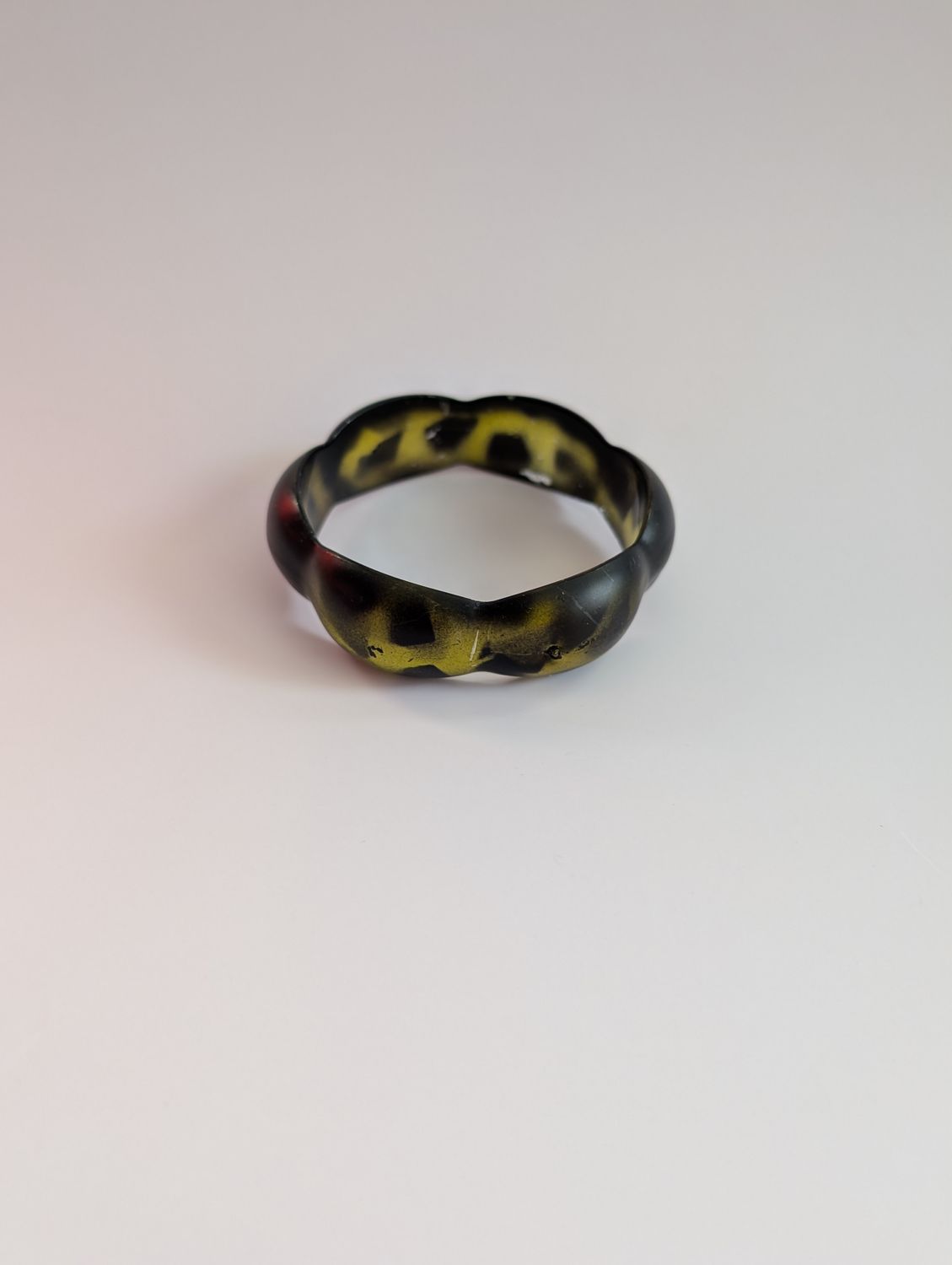 UNBRANDED Early 00&#39;s Green Mottled Acrylic Bangle