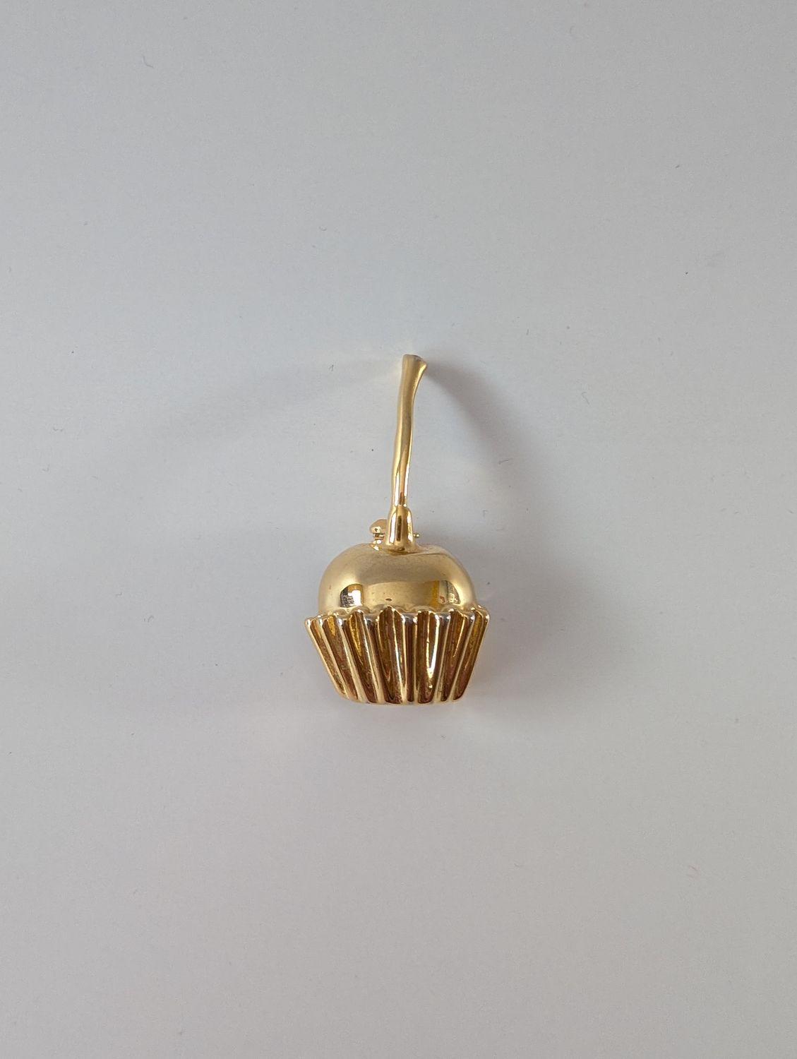 UNBRANDED Vintage Gold Tone Cherry Pin